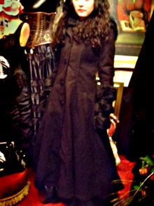 他の写真を見る3: [再入荷]　ファー付きAラインロングコート Black gothic coat