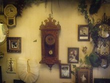 他の写真を見る2: [ようやく再入荷！]アンティーク調木製振り子壁掛け時計