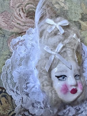 画像3: 貴婦人ブローチ　C白リボン