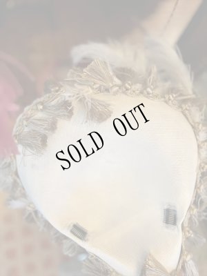 画像10: 大きすぎず程好い大きさでドレスハットの感です。ミニトリコーンハット　white×tassel