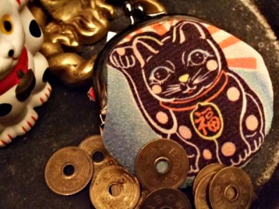画像2: 【再入荷】昭和レトロテイスト白黒福招き猫がま口
