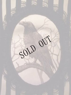 画像3: "FANTASY RAVEN" ストライプ　アンダーバストカラスのカメオのコルセット (3)