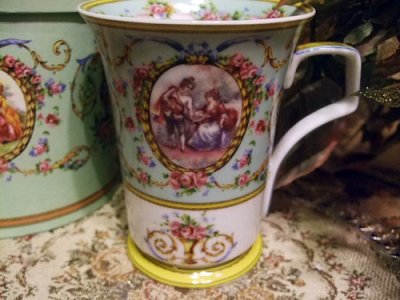 画像1: Rococo　貴族柄　ボックスイン　マグカップ