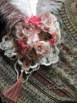 画像5: パールと薔薇にモーブピンクの羽のブライダルヘッドドレス (5)