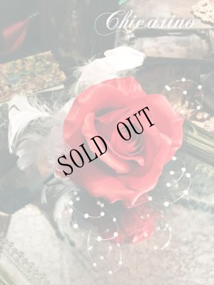 画像3: 真紅の薔薇とブラックチュールの羽飾りヘアコサージュ (3)