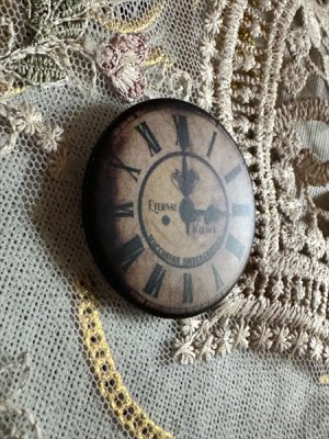 画像5: 永遠の3時。 2024　マット缶バッジ32mm (5)